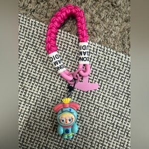 Labubu the monster mobile phone lanyard keychain, Pink
